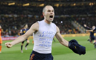 Andres Iniesta giải nghệ ở tuổi 40, hé lộ ý định tương lai