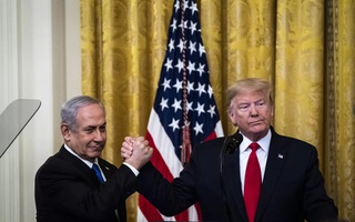 Thủ tướng Israel tặng "quà" bất ngờ cho ông Trump?