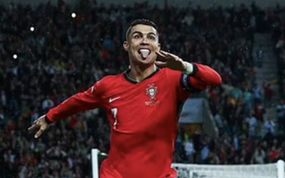 Ronaldo nói thời điểm "treo giày", không theo nghiệp huấn luyện