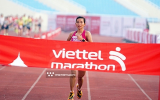 Nguyễn Thị Oanh lập kỷ lục quốc gia mới tại Viettel Marathon Hà Nội 2024