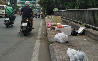 Cầu thành bãi rác