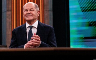 Thủ tướng Đức Olaf Scholz đi nước "cờ độc", "tự hủy" chính phủ