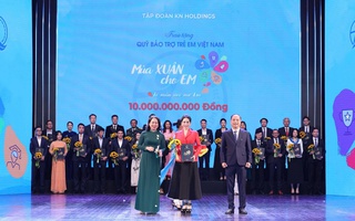 Tâp đoàn KN Holdings đóng góp 10 tỉ đồng cho Chương trình "Mùa Xuân Cho Em" lần thứ 18