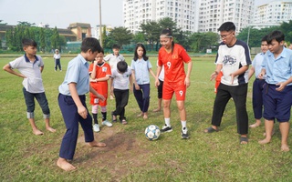 Cầu thủ Huỳnh Như đồng hành cùng dự án thể thao cho trẻ có hoàn cảnh khó khăn