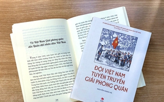 Ra mắt sách "Đội Việt Nam Tuyên truyền Giải phóng quân"