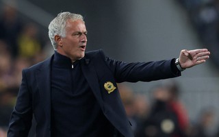 HLV Mourinho: Một số báo đài ở Thổ Nhì Kỳ đang cố "dìm chết tôi"