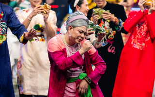 Quang Thắng, Vân Dung tung hứng duyên dáng trong "Gala cười"

