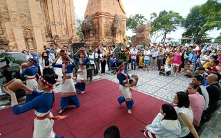 Cần chiến lược đón khách Trung Quốc