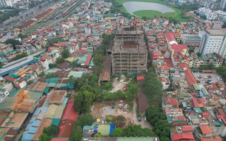 Cận cảnh toà tháp đôi Sky Garden bỏ hoang sau hơn 12 năm khởi công