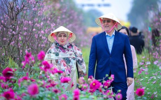 Hàng ngàn lượt khách hào hứng trải nghiệm “Tết triệu sắc Việt, Xuân vạn sinh sôi” trên đường hoa Home Hanoi Xuan 2024