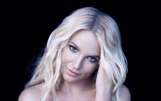 Hồi ký gây chấn động của Britney Spears đến Việt Nam