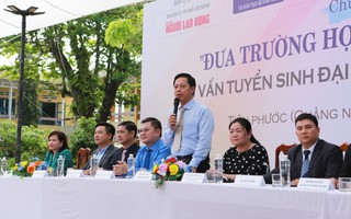 "Đưa trường học đến thí sinh" tại Quảng Nam: Chọn đúng ngành học để tạo cơ hội tốt cho tương lai