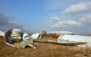 Vụ cánh điện gió ở Bạc Liêu rơi tự do: Thiệt hại hàng trăm tỉ đồng