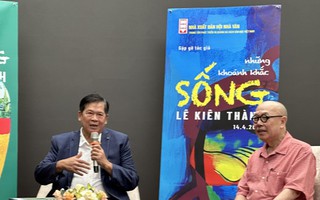 Cuộc gặp xúc động của tác giả Lê Kiên Thành về sách "Những khoảnh khắc sống" tại TP HCM