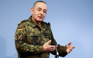 Tư lệnh Đức cảnh báo nóng về sức mạnh quân sự Nga