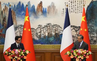 Pháp muốn Trung Quốc "gửi thông điệp rõ ràng" tới Nga