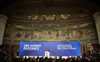 Tổng thống Pháp cảnh báo tương lai xấu cho châu Âu
