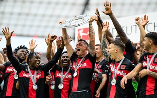 Bayer Leverkusen kết thúc mùa giải với thành tích bất bại