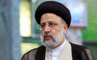 Iran xử lý thế nào nếu Tổng thống Raisi gặp chuyện xấu?
