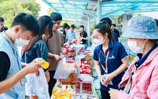 Nỗ lực chăm lo đời sống đoàn viên - lao động