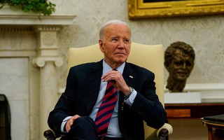 Tổng thống Biden công bố chương trình mới về thường trú Mỹ