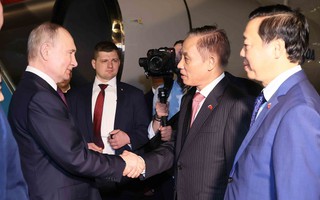 Tổng thống Nga Vladimir Putin đến Hà Nội