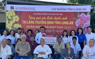 Agribank Chi nhánh tỉnh Long An dành hơn 700 triệu đồng cho hoạt động an sinh xã hội Xuân Giáp Thìn 2024