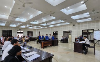 Cựu Hiệu trưởng Trường Đại học Bách khoa Đà Nẵng và thuộc cấp hầu tòa