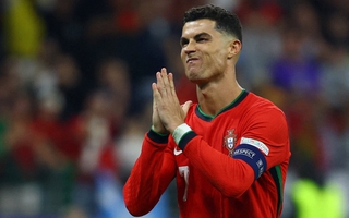 Euro 2024: Ronaldo nên ra sân hay dự bị khi gặp Pháp?