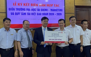 Vietlott tài trợ học bổng 600 triệu đồng cho sinh viên Trường ĐH Tài chính - Marketing