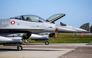 Lô chiến đấu cơ F-16 chưa rõ nguồn gốc đến Ukraine, Nga treo thưởng bắn hạ