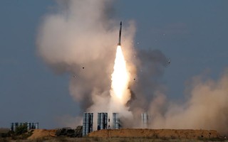 Ukraine tuyên bố phá hủy “rồng lửa” S-300 của Nga