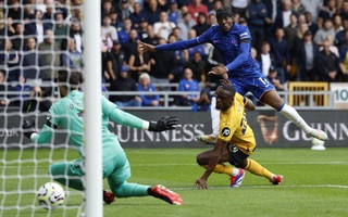 Madueke ghi 3 bàn trong 14 phút, Chelsea vùi dập Wolverhampton