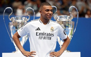 Real Madrid thắng đậm Valladollid nhưng Mbappe vẫn trắng tay