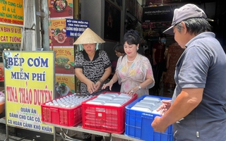 San sẻ nỗi lo với người nghèo