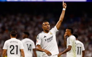 Kylian Mbappe nhẹ nhõm sau cú đúp giúp Real Madrid thắng Betis 2-0