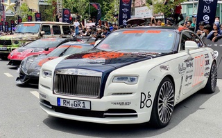 Soi giá siêu xe Rolls-Royce, Koenigsegg, Ferrari...tại Gumball 3000