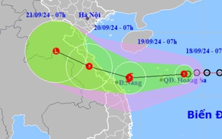 Áp thấp nhiệt đới sắp mạnh thành bão, sáng mai áp sát Quảng Trị - Đà Nẵng