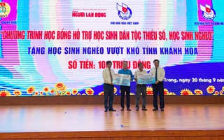 Món quà ý nghĩa cho học sinh nghèo