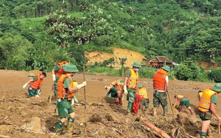 Tiếp thêm nguồn lực để đồng bào miền Bắc tái thiết cuộc sống