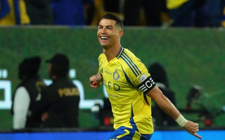 Ronaldo lập kỷ lục "khủng" với 24 năm liên tục, kèm lời nhắn