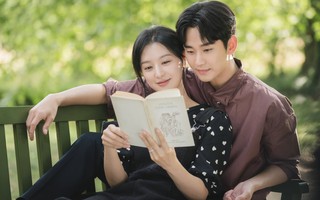 Mỹ nam Kim Soo-hyun bác tin phim giả tình thật