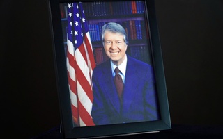 Lãnh đạo TP HCM ghi sổ tang, tưởng niệm cựu Tổng thống Mỹ Jimmy Carter