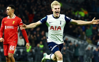 Liverpool thất bại bán kết League Cup, Tottenham nhen nhóm hy vọng