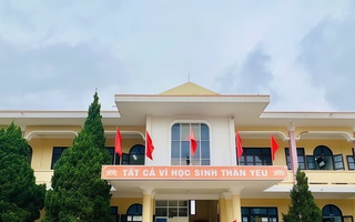 Phụ huynh “xôn xao” khoản thu 200.000 đồng, hiệu trưởng nói chỉ vận động tự nguyện