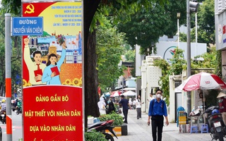 Rực rỡ sắc cờ trước thềm Đại hội đại biểu Đảng bộ TP HCM