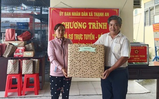 Nhiều người ở một xã của Cần Thơ bất ngờ trúng thưởng khi nộp hồ sơ trực tuyến
