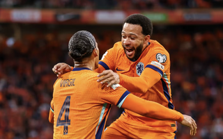Cựu sao Man United tỏa sáng, Hà Lan tăng tốc cuốn phăng Phần Lan