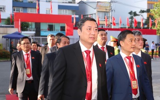 Hình ảnh các đại biểu về dự Đại hội đại biểu Đảng bộ TP HCM sáng 14-10