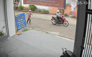 CLIP: Bắt giữ kẻ cướp giật 40 tờ vé số gây bức xúc dư luận